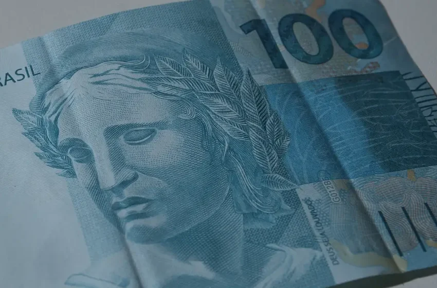 Governo congela R$ 31,3 bi do Orçamento de 2025