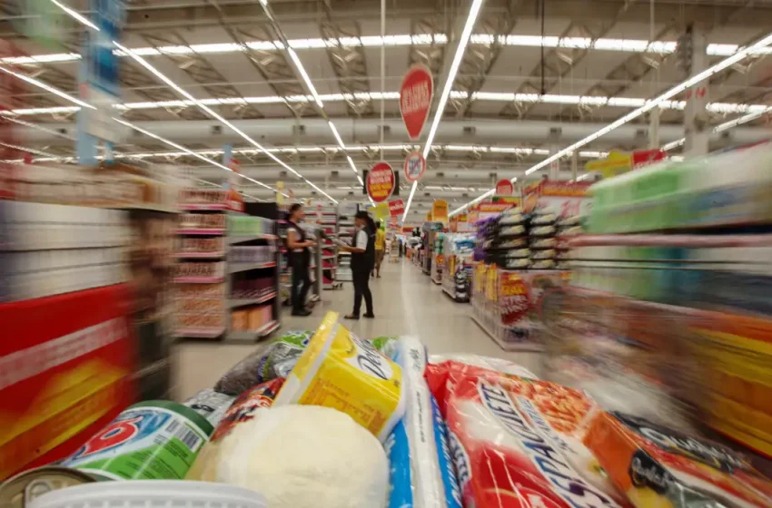 Apesar dos juros, consumo das famílias foi motor da economia no 2º tri