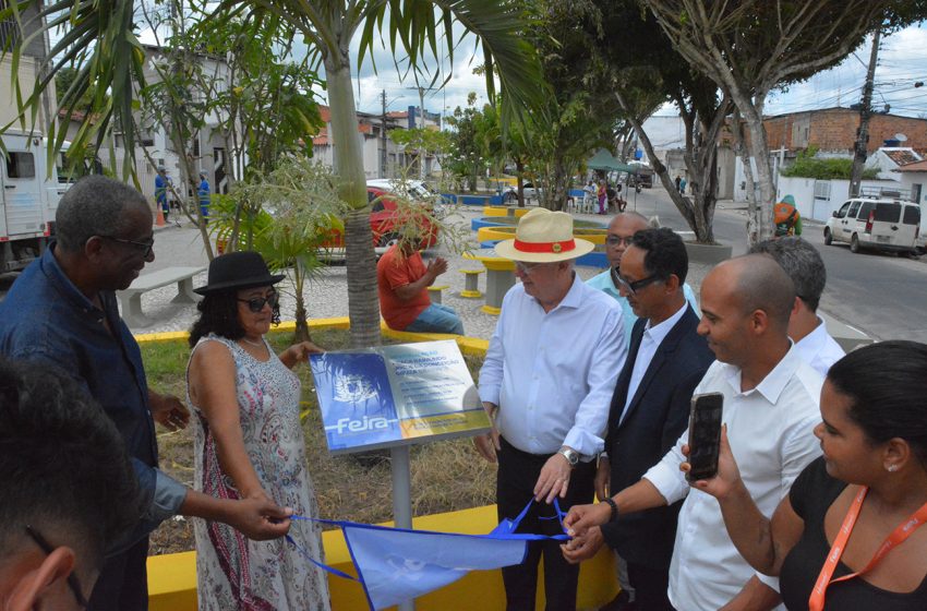  Bairro Olhos d`Água ganha praças revitalizadas em comemoração aos 192 anos de Feira de Santana