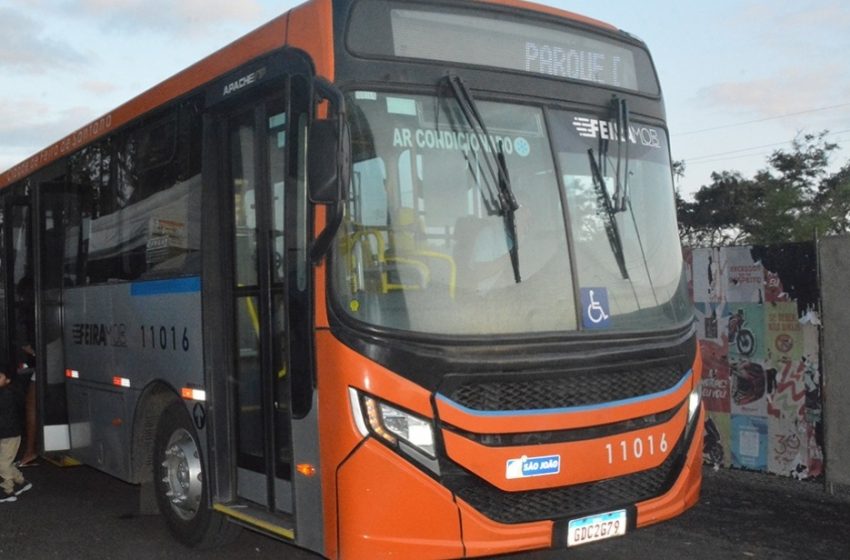  Semob garante ônibus circulando até 1h da madrugada durante o Natal Encantado