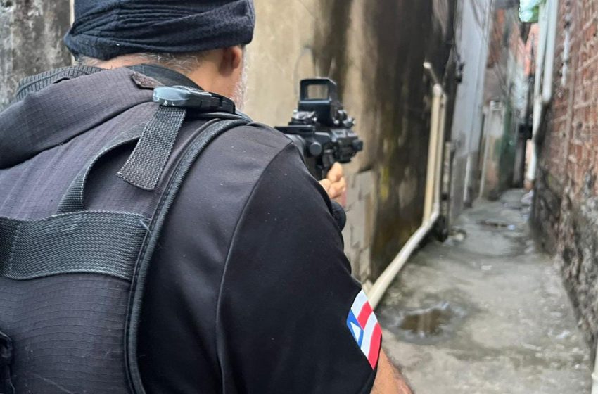  Casal é preso por tráfico de drogas em Feira de Santana