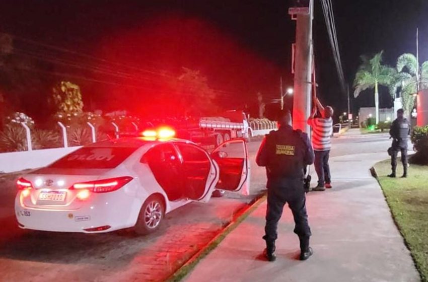  Combate à Poluição Visual: SEMMAM retira mais de 800 peças publicitárias irregulares em Feira de Santana