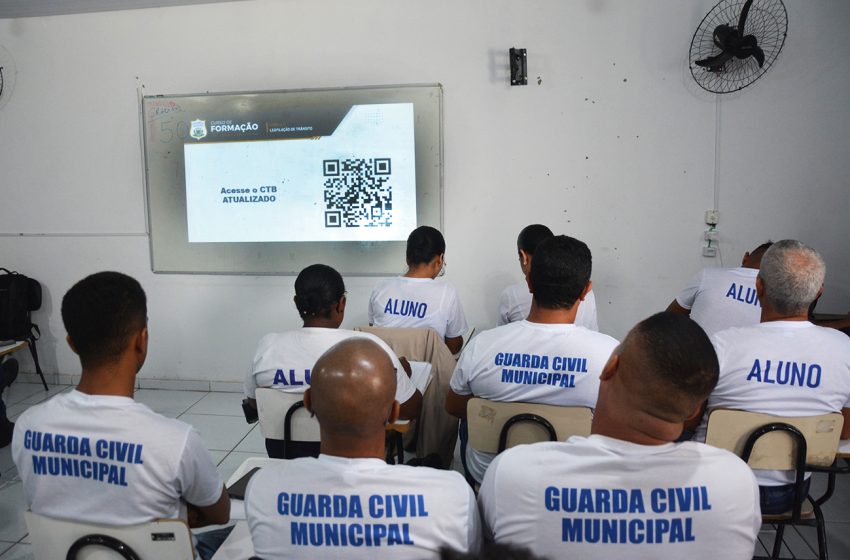  SMT ministra instrução técnica para novos guardas municipais durante o Maio Amarelo