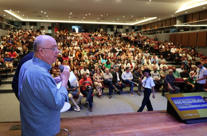  Prefeito José Ronaldo anuncia investimento superior a R$ 126 milhões na educação