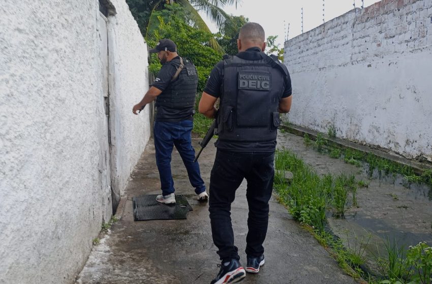  Operação Maní resulta em apreensão de drogas e cumprimento de mandado de prisão em Feira de Santana