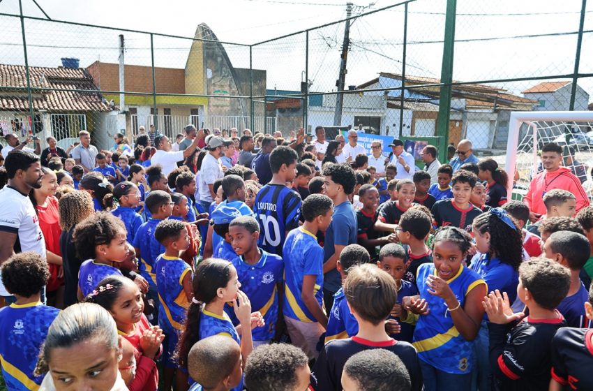  Comunidade da Conceição I celebra entrega de nova praça esportiva com gramado sintético